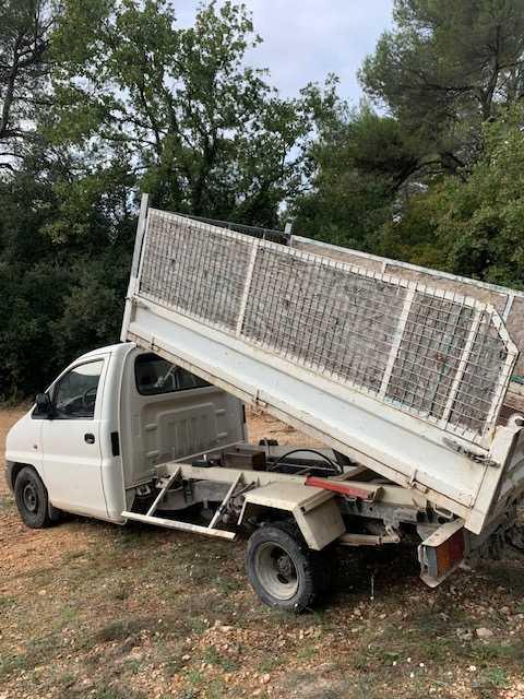 Hyundai H1 benne hydraulique