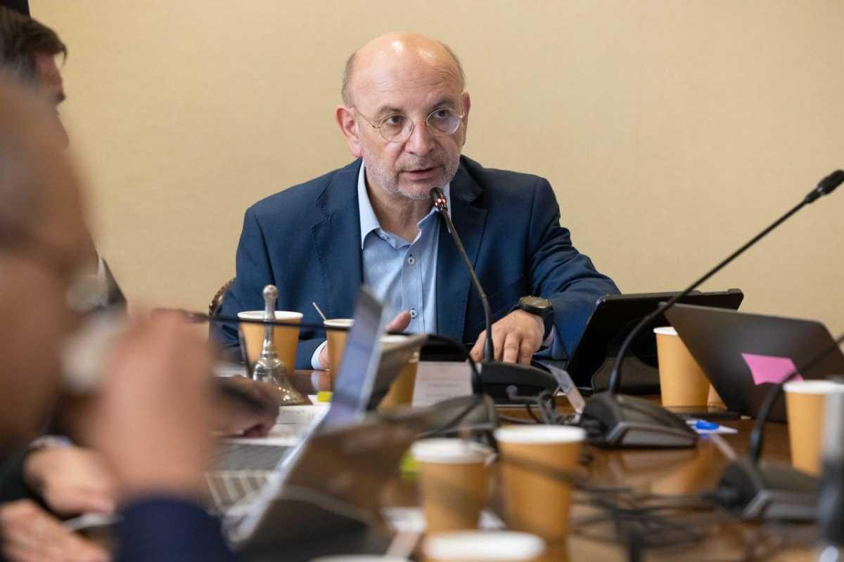 SEC sanciona a CGE por fallas en O’Higgins: Senador Juan Luis Castro exige compensación directa a los usuarios SEC sanciona a CGE por fallas en O’Higgins: Senador Juan Luis Castro exige compensación directa a los usuarios