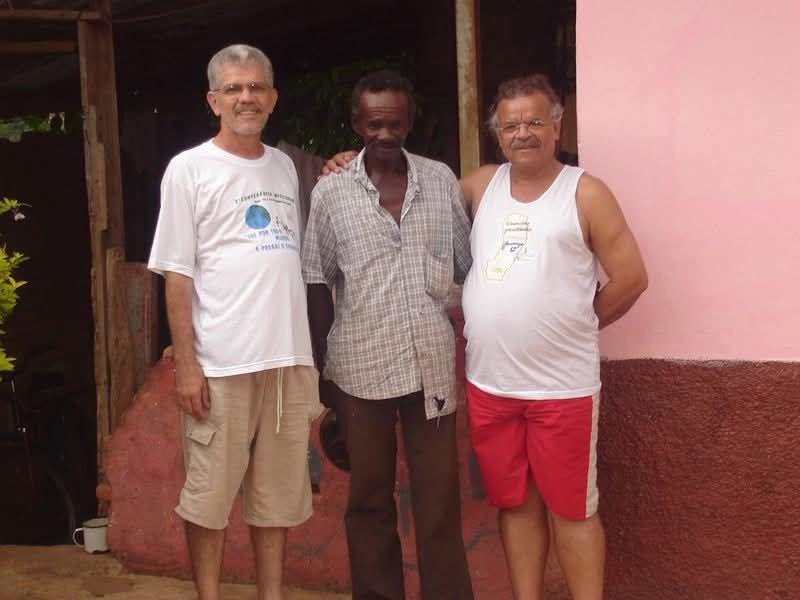 Entre Raízes e Memórias  (152)