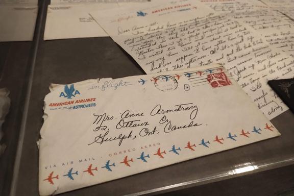 The devine, Ms. Patsy Cline The devine, Ms. Patsy Cline