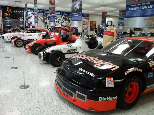 Kiss my bricks! Kiss my bricks!