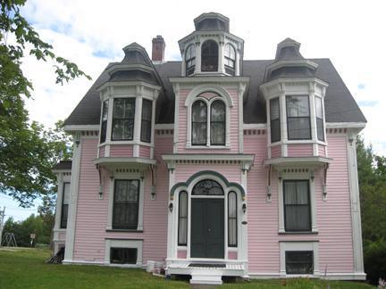 Colorful East Coast charm