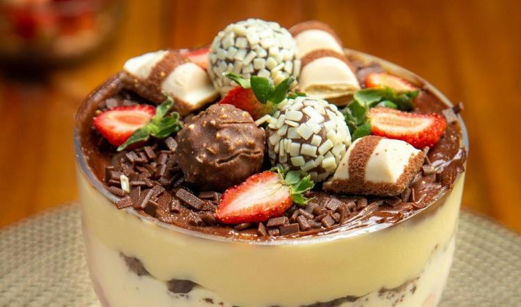 Buff'ed brownie mocha trifle