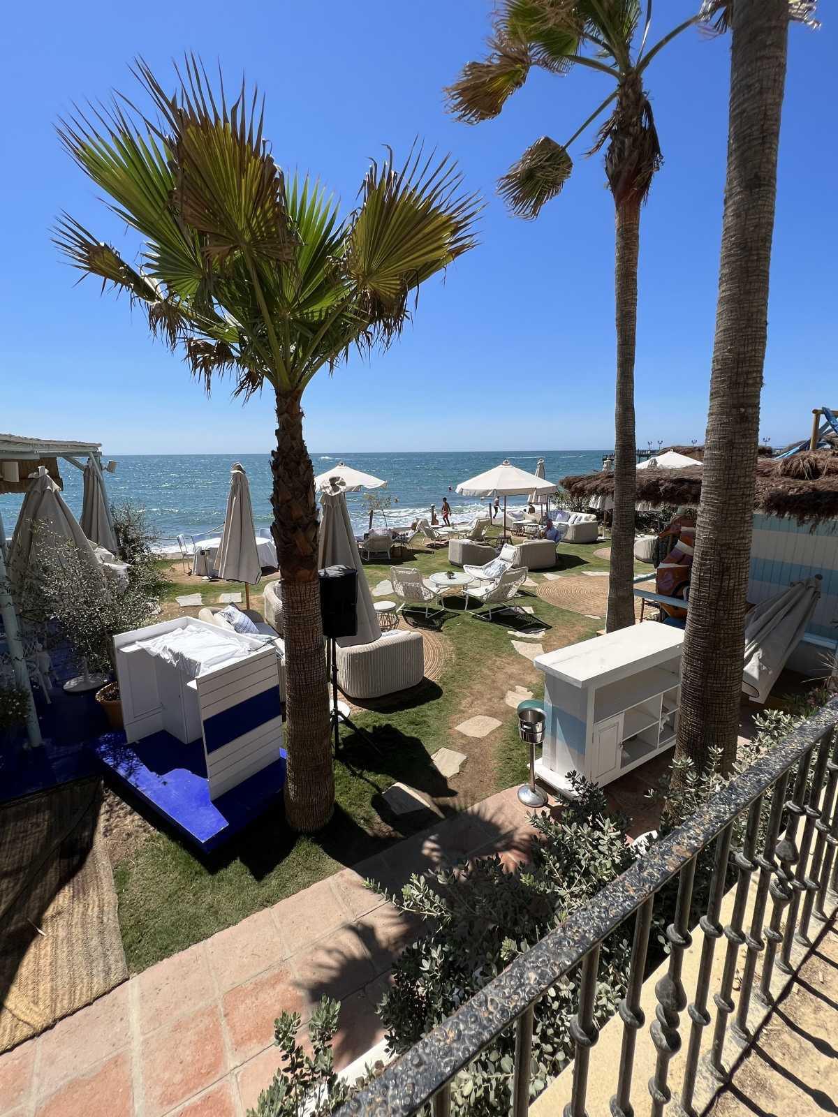 Playa de Nagüeles- Marbella 🇪🇸 🇬🇧 Playa de Nagüeles- Marbella 🇪🇸 🇬🇧