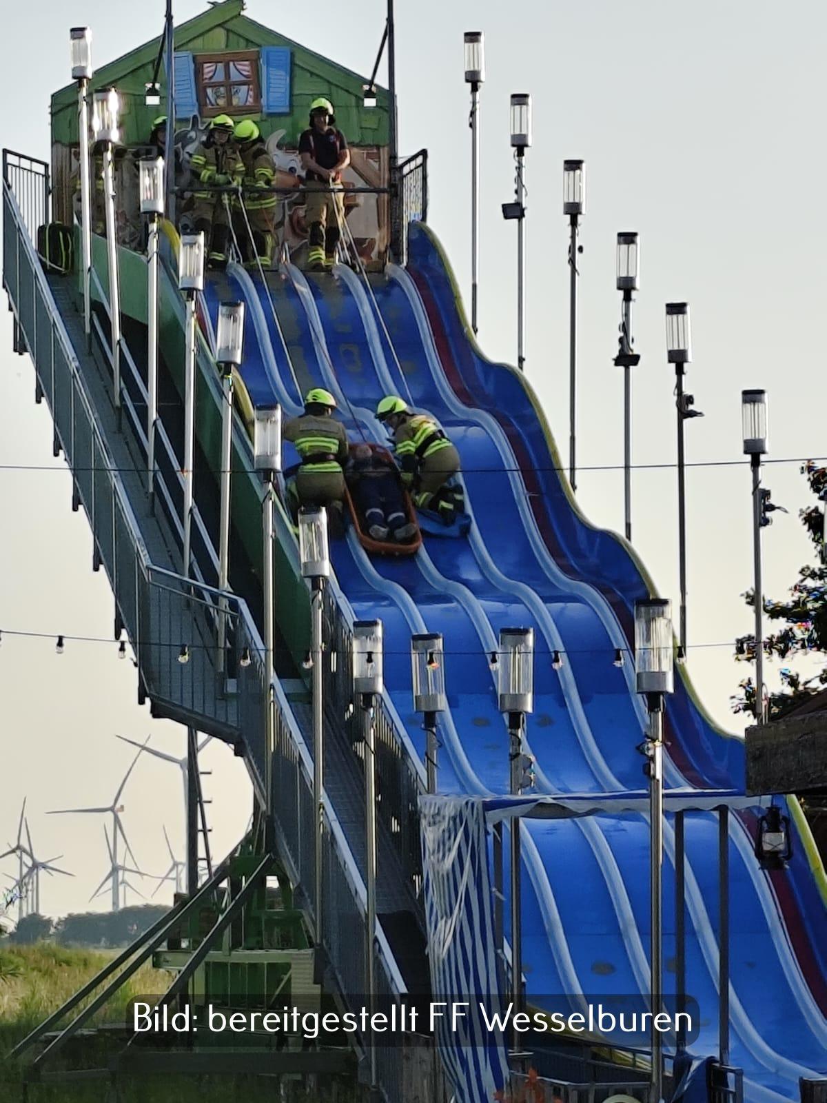 Wesselburen - Blitzeinschlag im Freizeitpark Wesselburen - Blitzeinschlag im Freizeitpark
