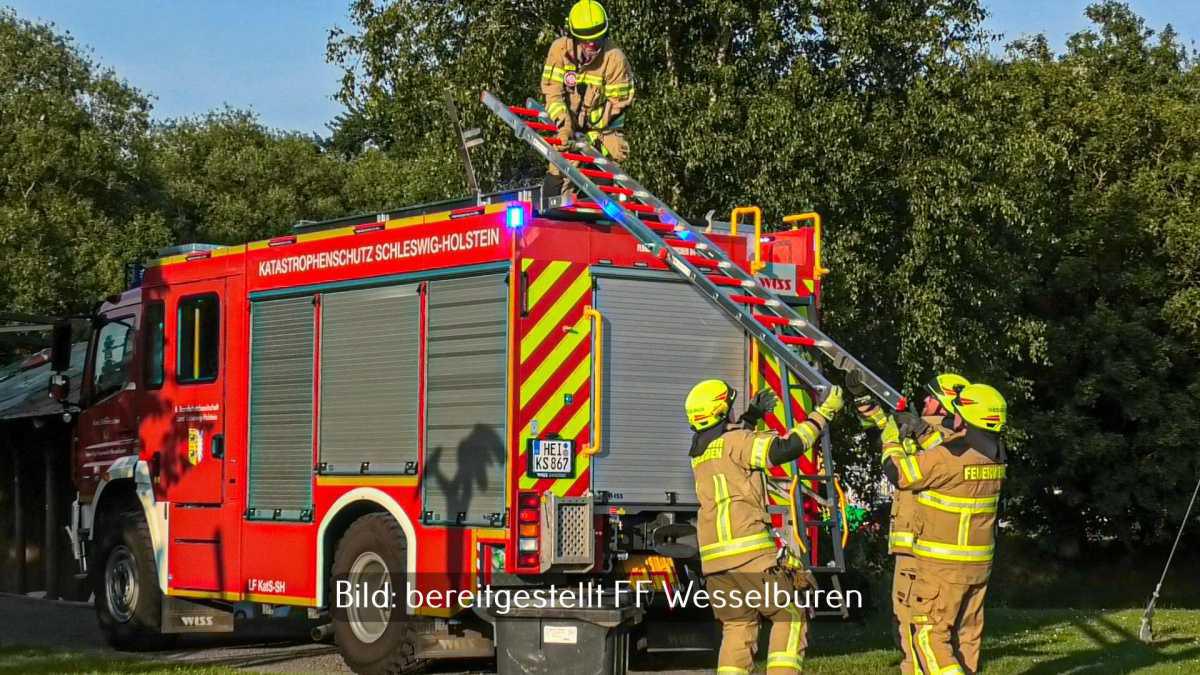 Wesselburen - Blitzeinschlag im Freizeitpark Wesselburen - Blitzeinschlag im Freizeitpark