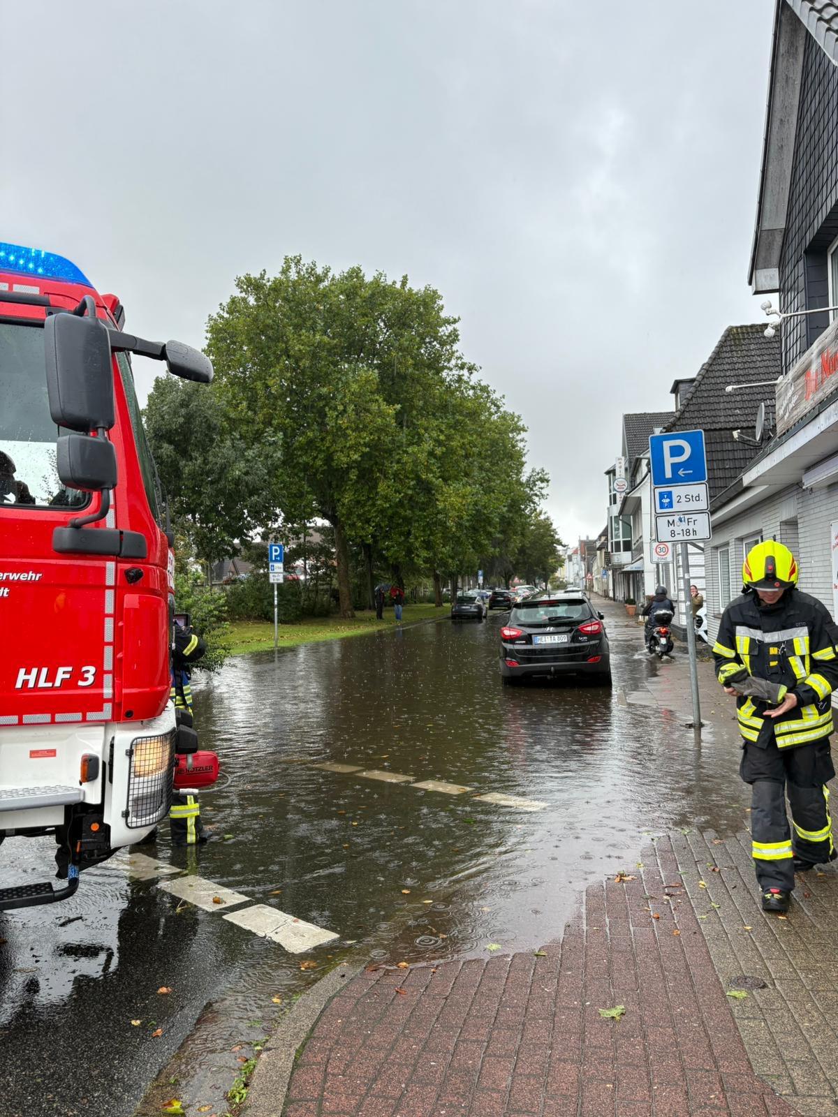 Heide - Starkregen sorgt für 15 Einsätze 