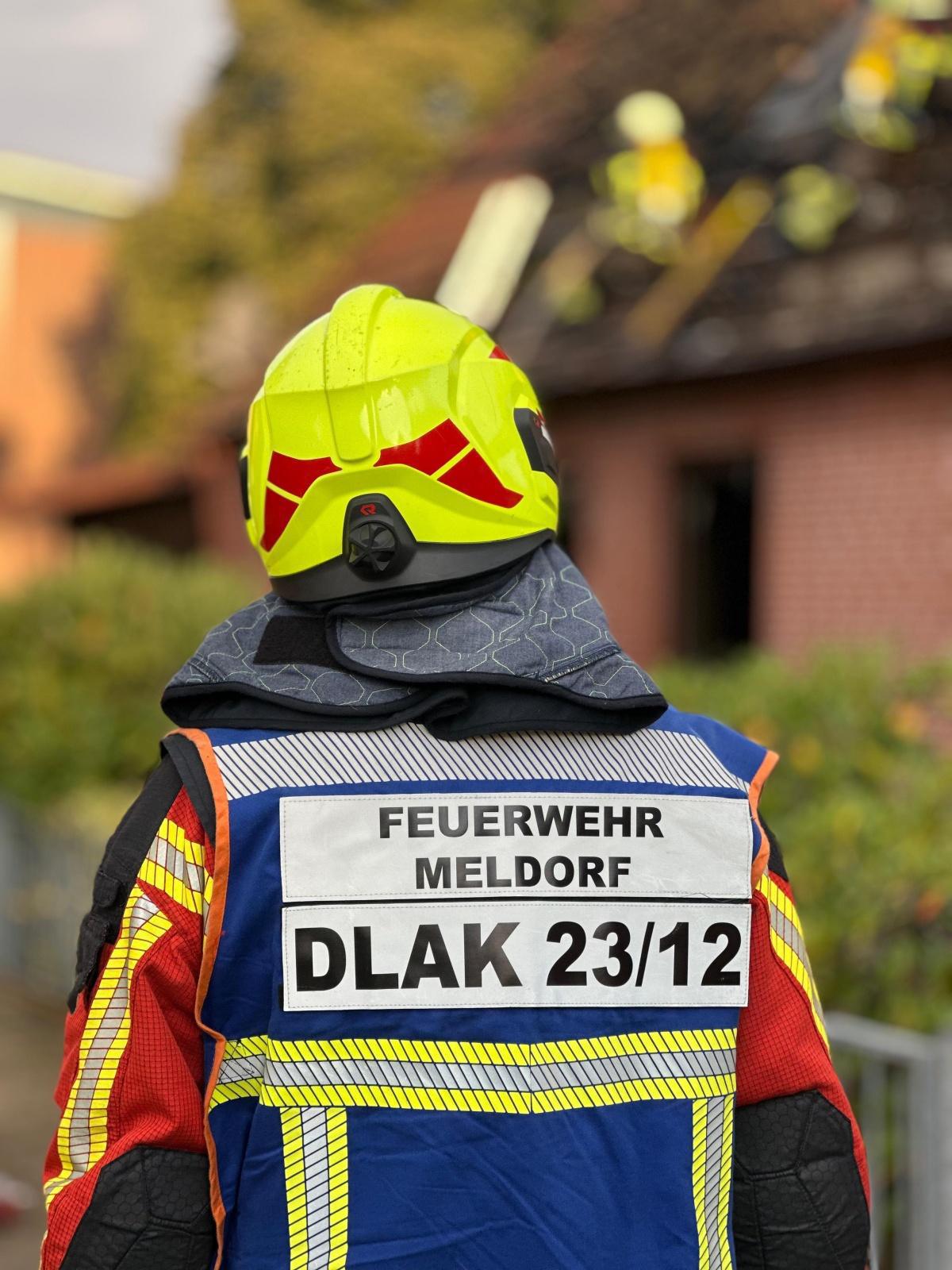 Meldorf - Einfamilienhaus fordert Feuerwehren in der Nacht (aktualisiert) Meldorf - Einfamilienhaus fordert Feuerwehren in der Nacht (aktualisiert)
