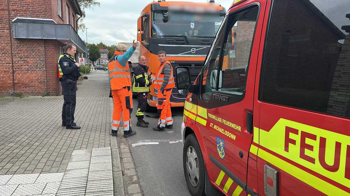 St-Michael - LKW verliert Auflieger (aktualisiert) St-Michael - LKW verliert Auflieger (aktualisiert)