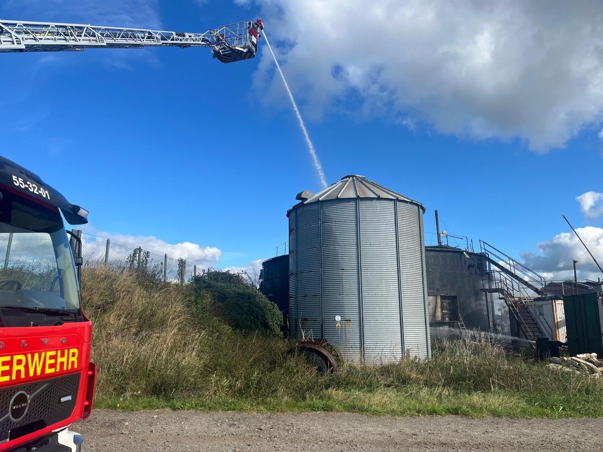 Ramhusen - Biogasanlage steht in Flammen Ramhusen - Biogasanlage steht in Flammen