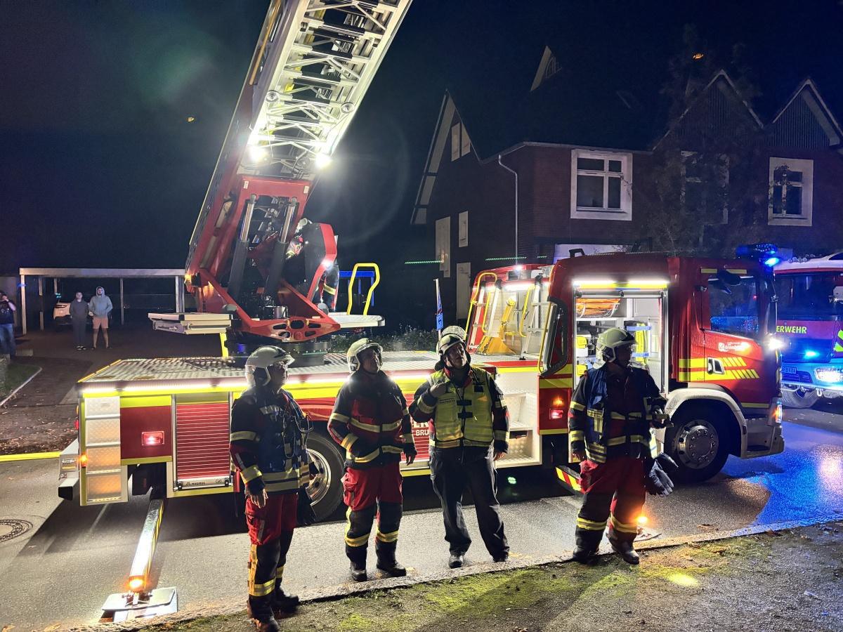 Brunsbüttel - Kirche brennt in der Nacht von Halloween Brunsbüttel - Kirche brennt in der Nacht von Halloween