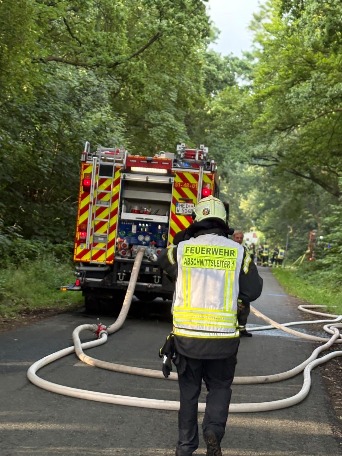 Weddingstedt - Großbrand auf Resthof in Weddingstedt Weddingstedt - Großbrand auf Resthof in Weddingstedt