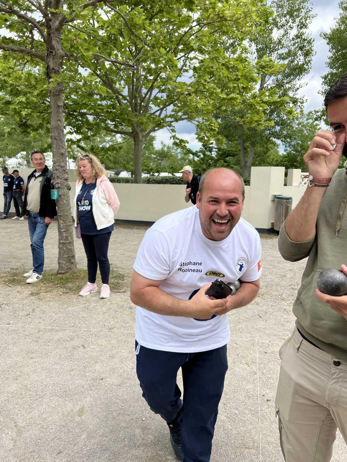 Loto Show au cœur de la finale du concours de pétanque amateur Inter-Campings: des étoiles plein les boules