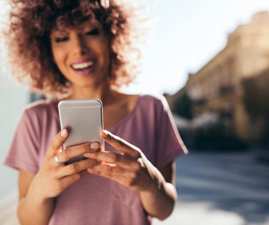 aTipica sui Social Media: Segui le Nostre Storie e Novità