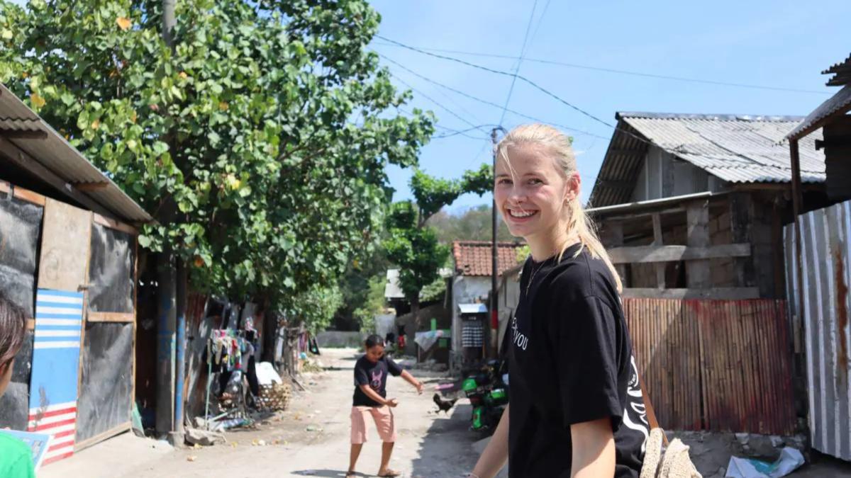 Møt Julie, grunnlegger av Rejoice Always og Rejoice Outreach