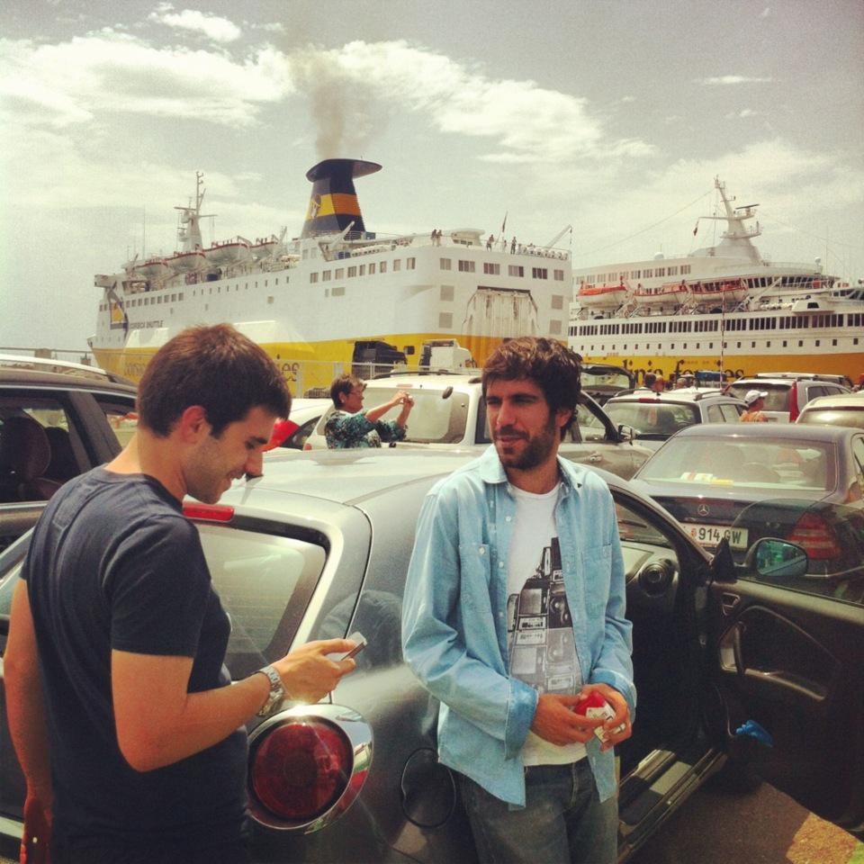 Sur le port de Bastia, en attendant l'embarquement @dsiacci @mathieuf Sur le port de Bastia, en attendant l'embarquement @dsiacci @mathieuf