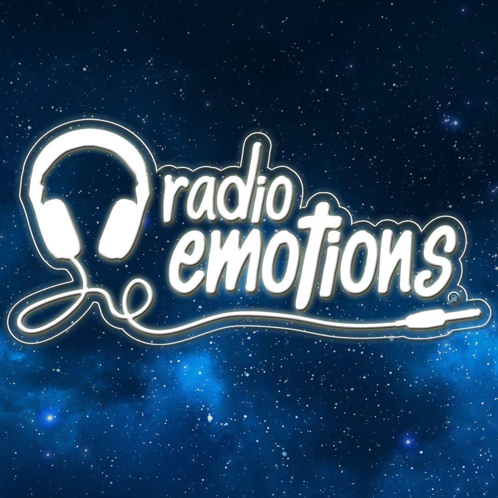 Radio emotions. Радио Эмоушен. Комната для подкаста. Genna logo. Emotion logo.