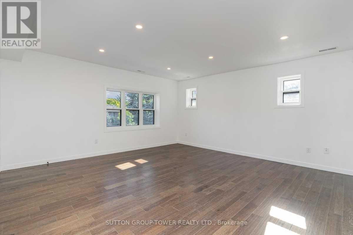 BSMNT - 298 SOUTH KINGSWAY S, Toronto $2,800 BSMNT - 298 SOUTH KINGSWAY S, Toronto $2,800