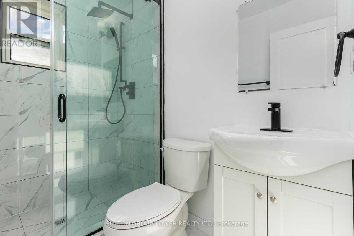 BSMNT - 298 SOUTH KINGSWAY S, Toronto $2,800
