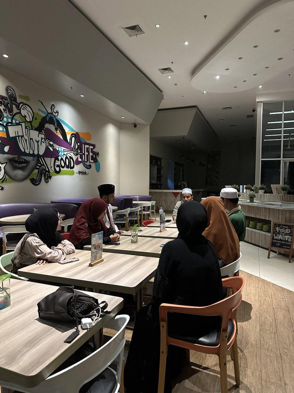 Pertemuan Bersama Host Live Indonesia 