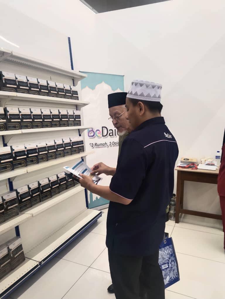 Perasmian Buku Bedaie di Pesta Buku Kelantan