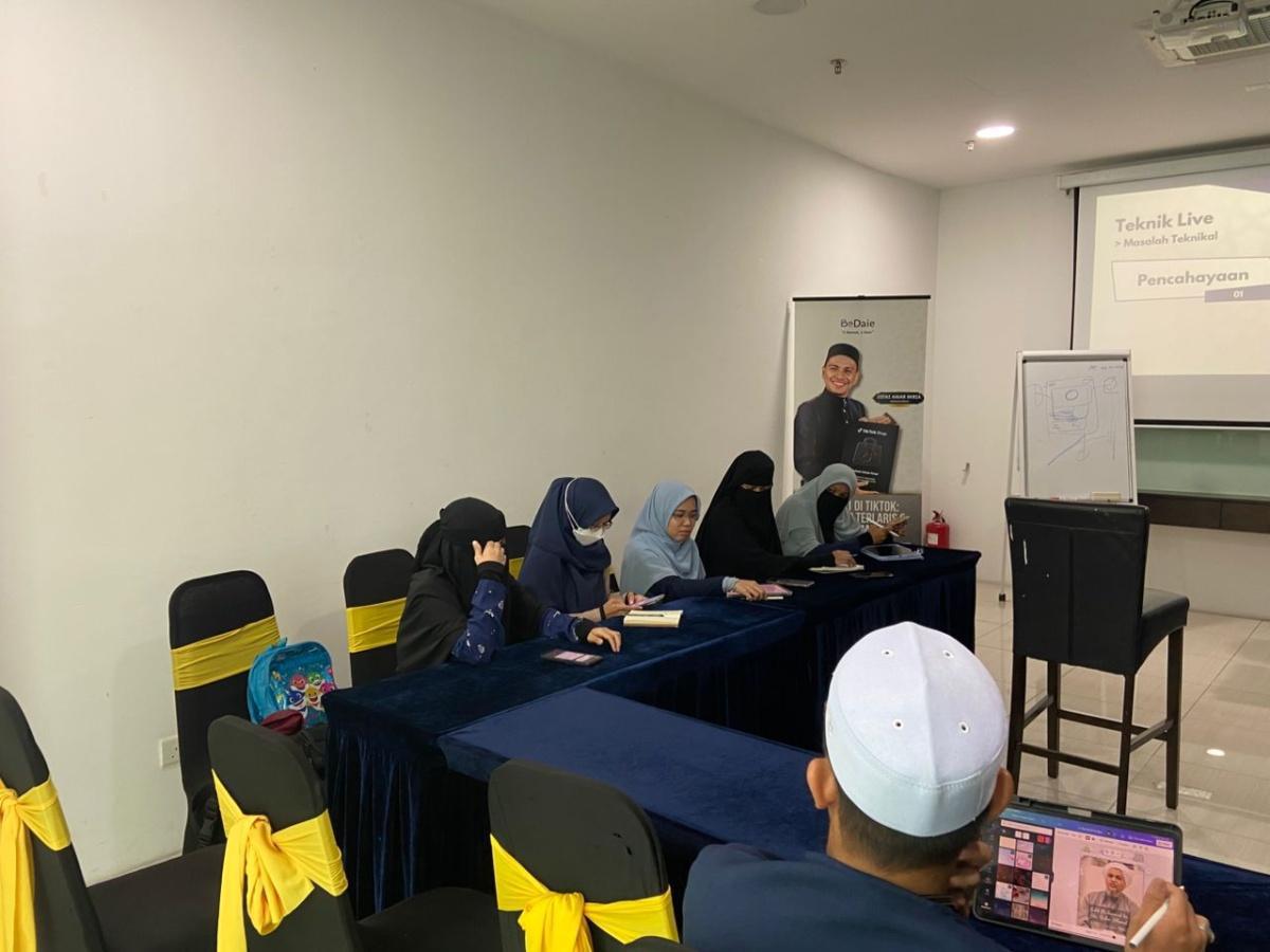 Jelajah Host Live 2024