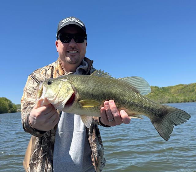 Mustang puttin them in the boat