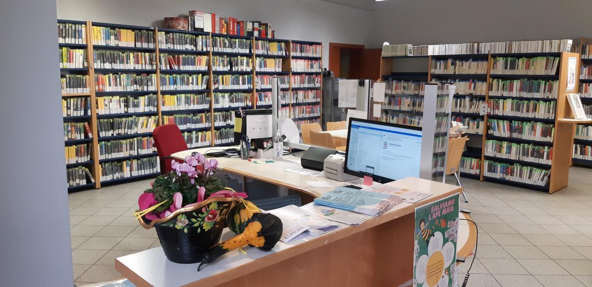 Biblioteca Comunale - Municipal Library