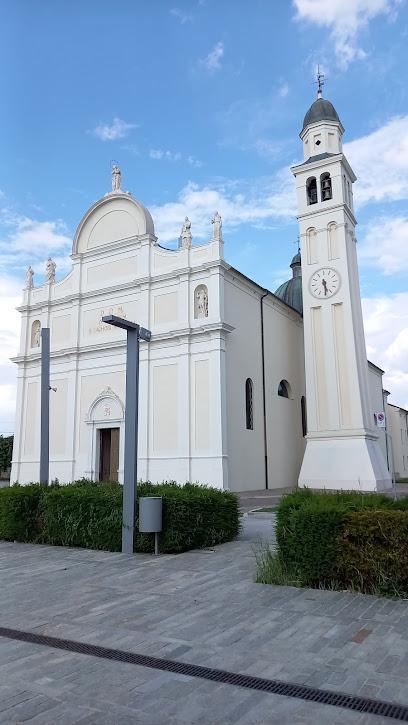 Chiesa Parrocchiale di San Giacomo Apostolo - Parish Church of Saint James the Apostle