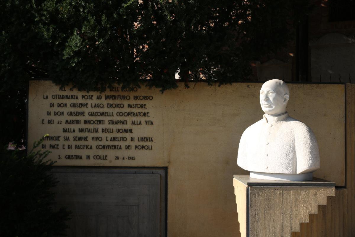 Muro dei Martiri - Wall of the Martyrs