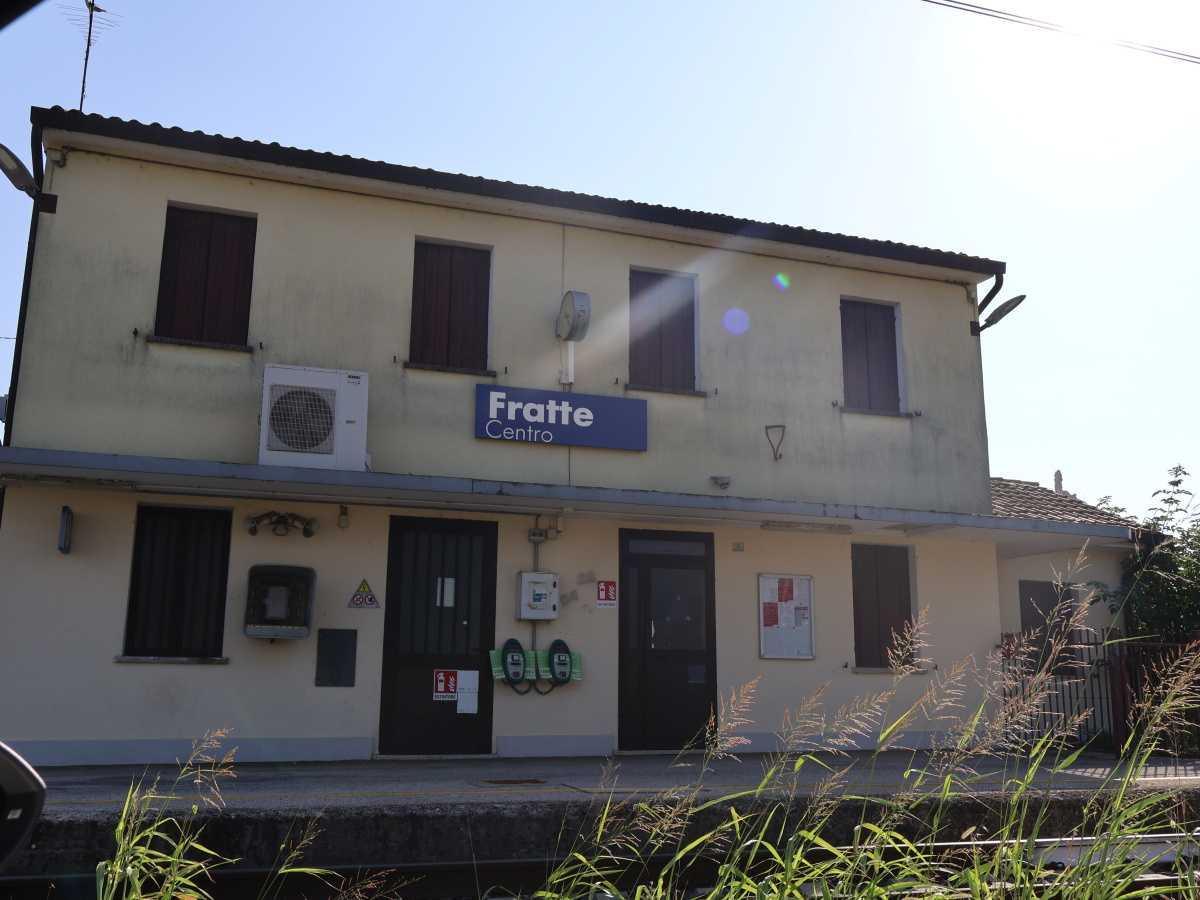 Stazione dei treni Fratte Centro