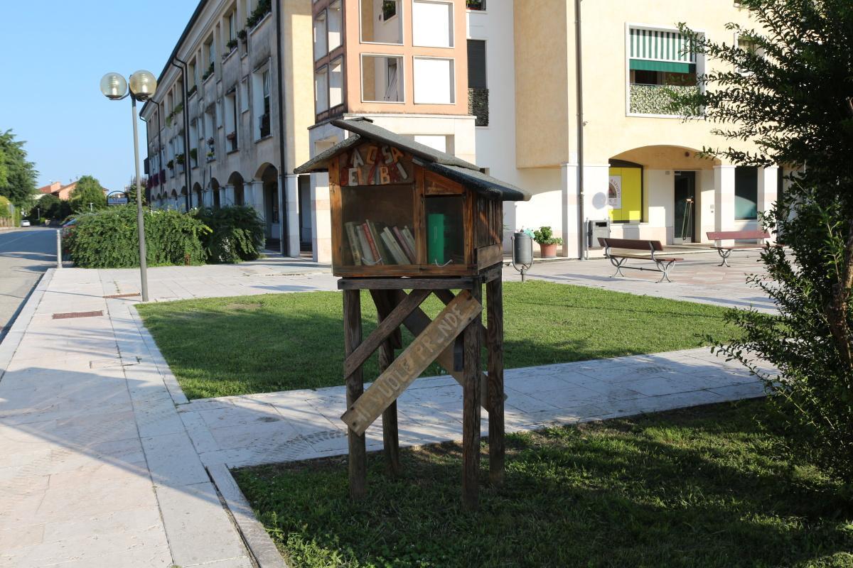 Casetta dei Libri - Little Book House