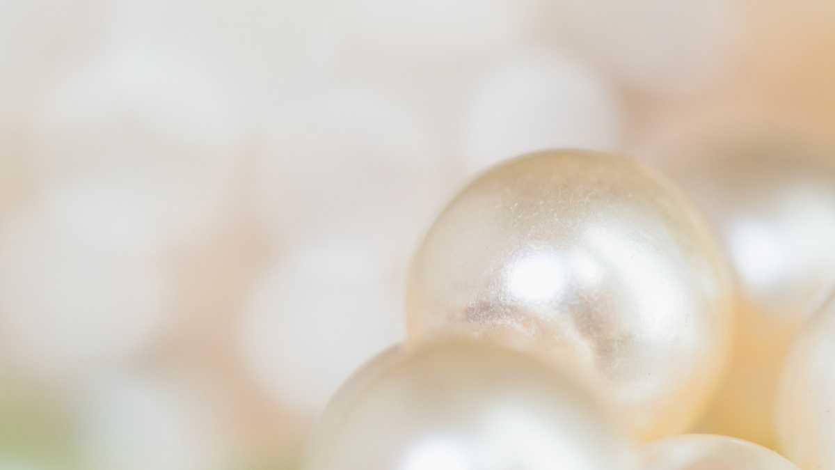 Micro Pearl Cube