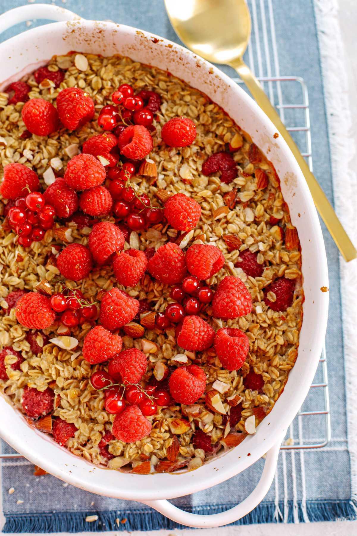 Raspberry Almond Baked Oatmeal