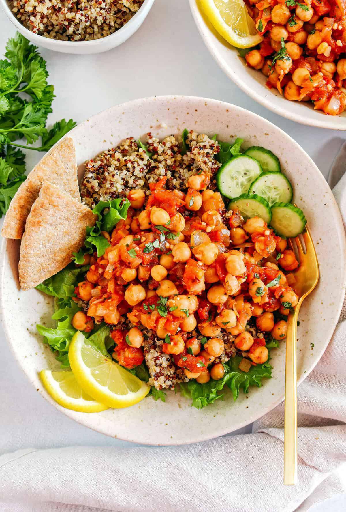 Spicy Chickpea Quinoa Bowls