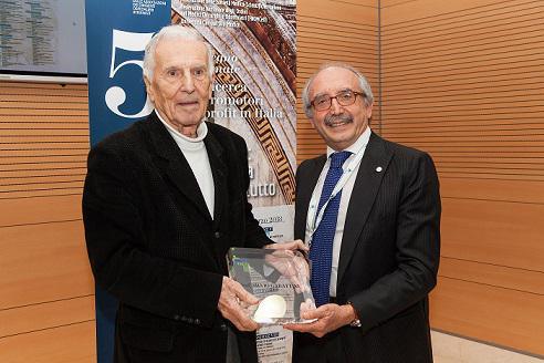 premio-fadoi-prof-silvio-garattini