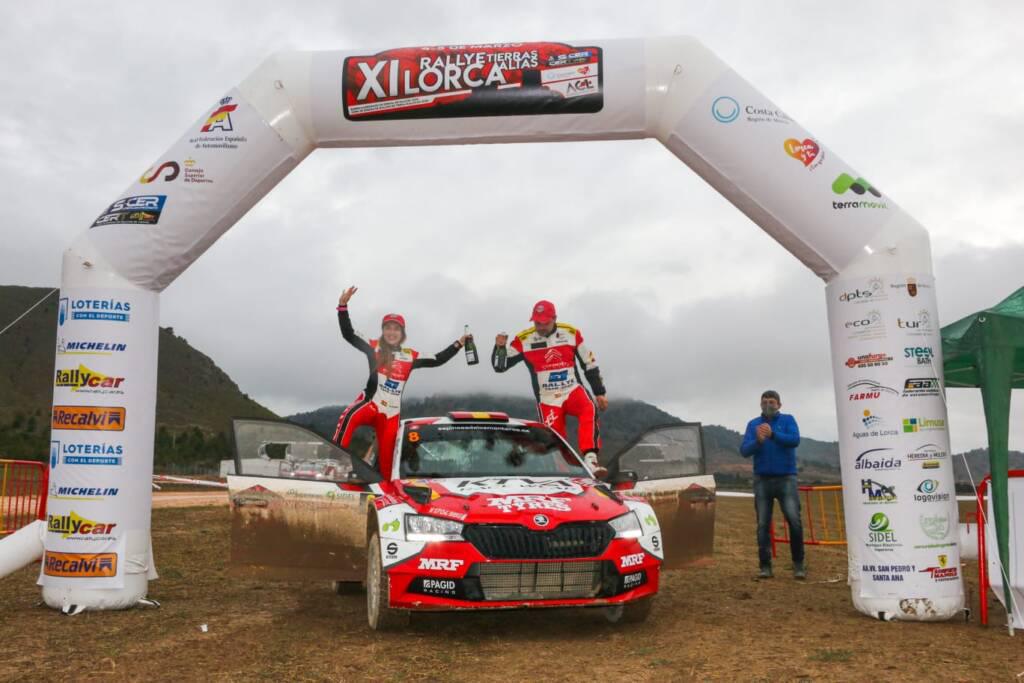 Efrén Llarena y Sara Fernández se unen al palmarés del Rallye Tierras Altas de Lorca Efrén Llarena y Sara Fernández se unen al palmarés del Rallye Tierras Altas de Lorca
