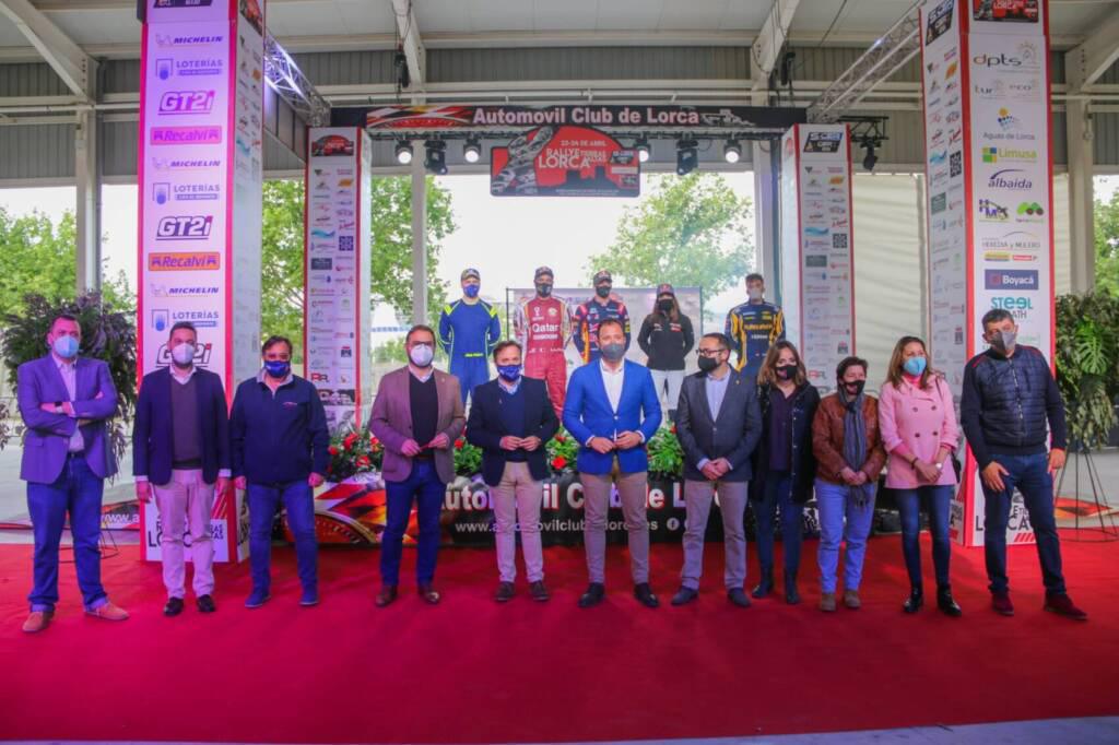 Espléndida presentación marcada por el respeto  Espléndida presentación marcada por el respeto