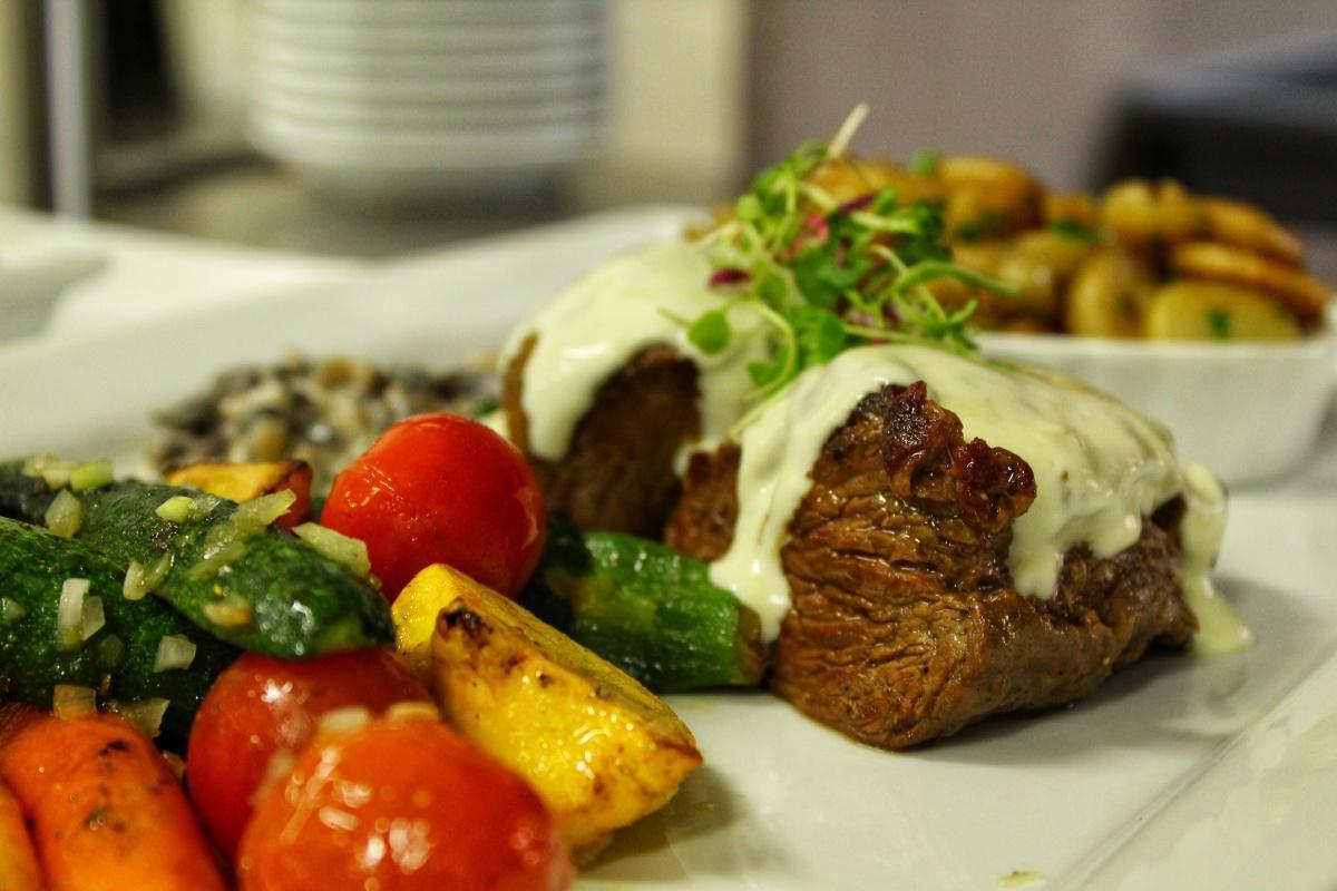 METIZ BISTRO / Frances / Ciudad Gt.