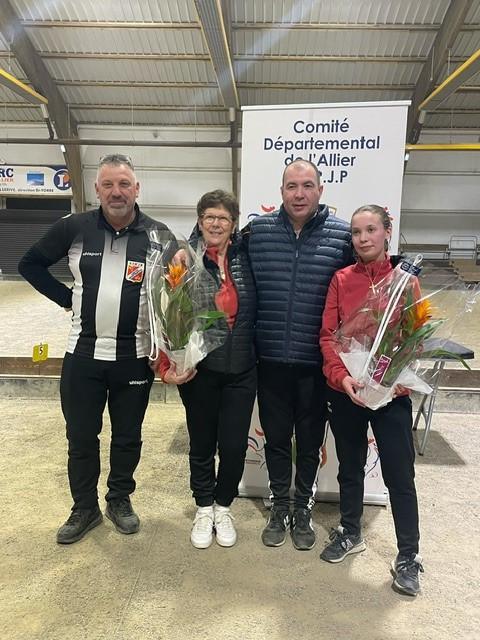 LE TROPHÉE « Charlie et ses Drôles de Dames »