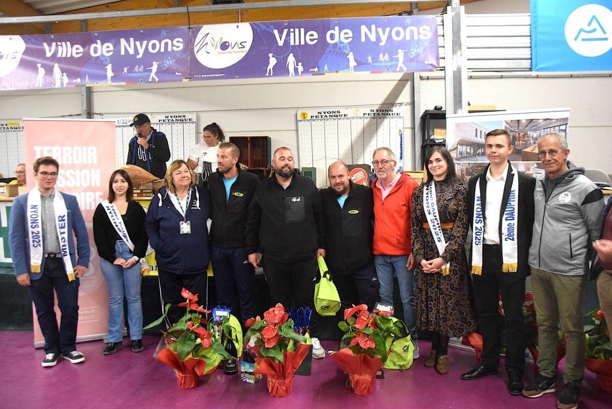 Président-organisateur des 8 jours de Pétanque de Nyons (26) Président-organisateur des 8 jours de Pétanque de Nyons (26)