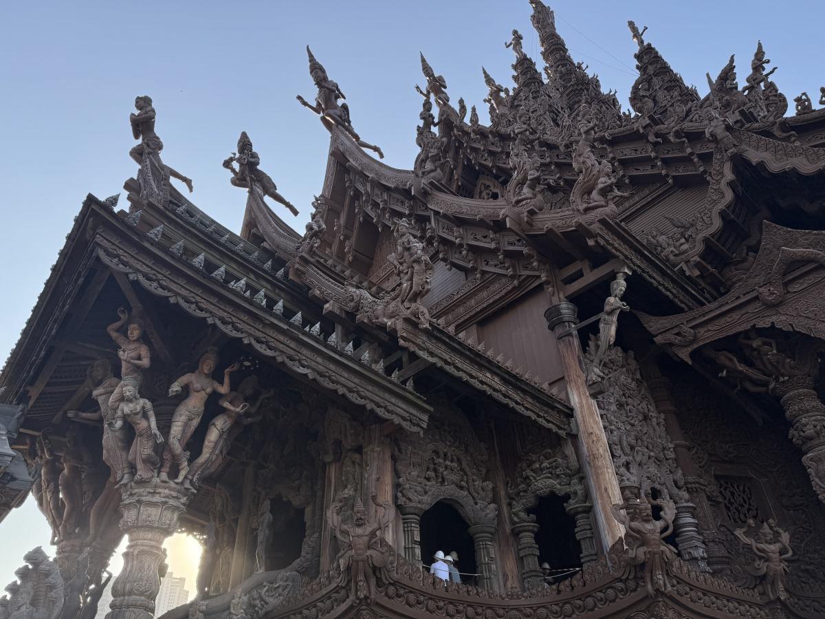 Le sanctuaire de la Vérité Le sanctuaire de la Vérité