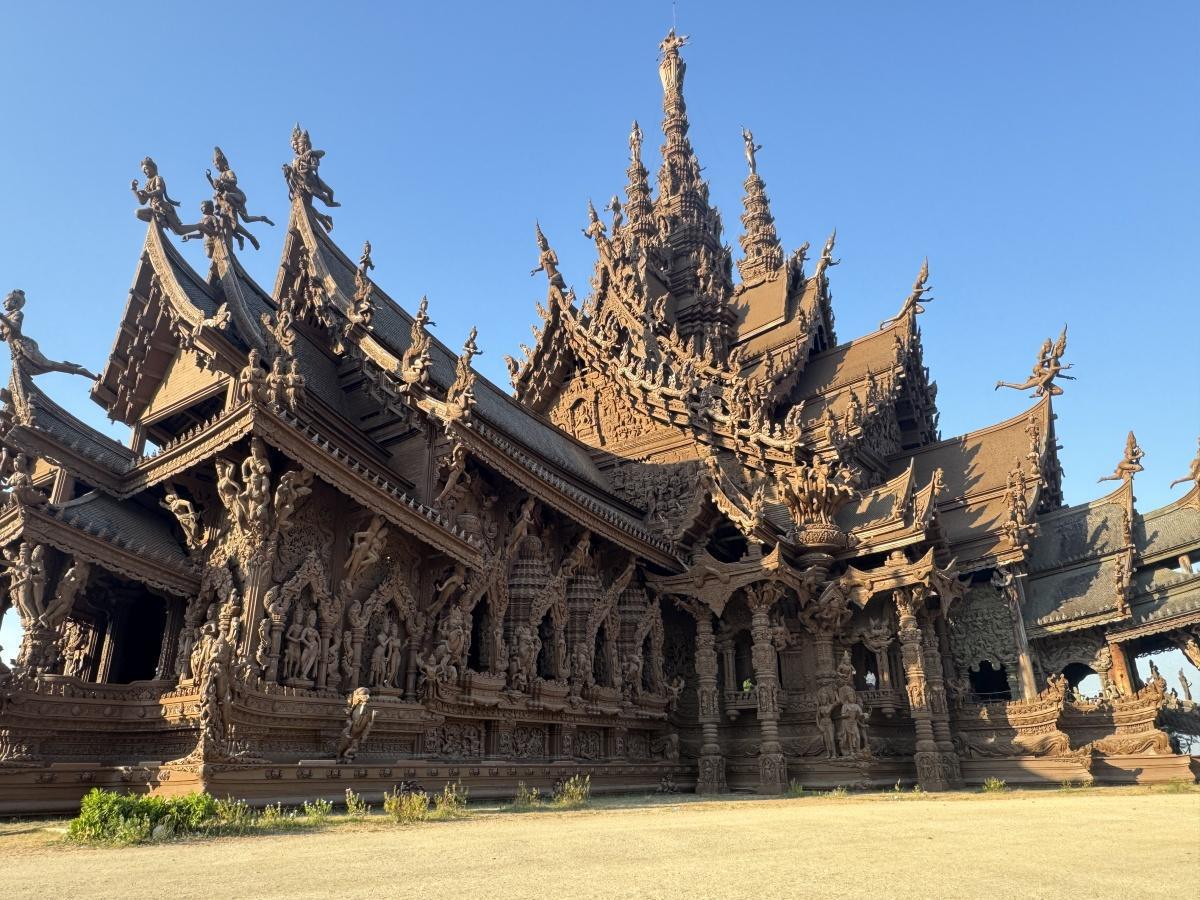 Le sanctuaire de la Vérité Le sanctuaire de la Vérité