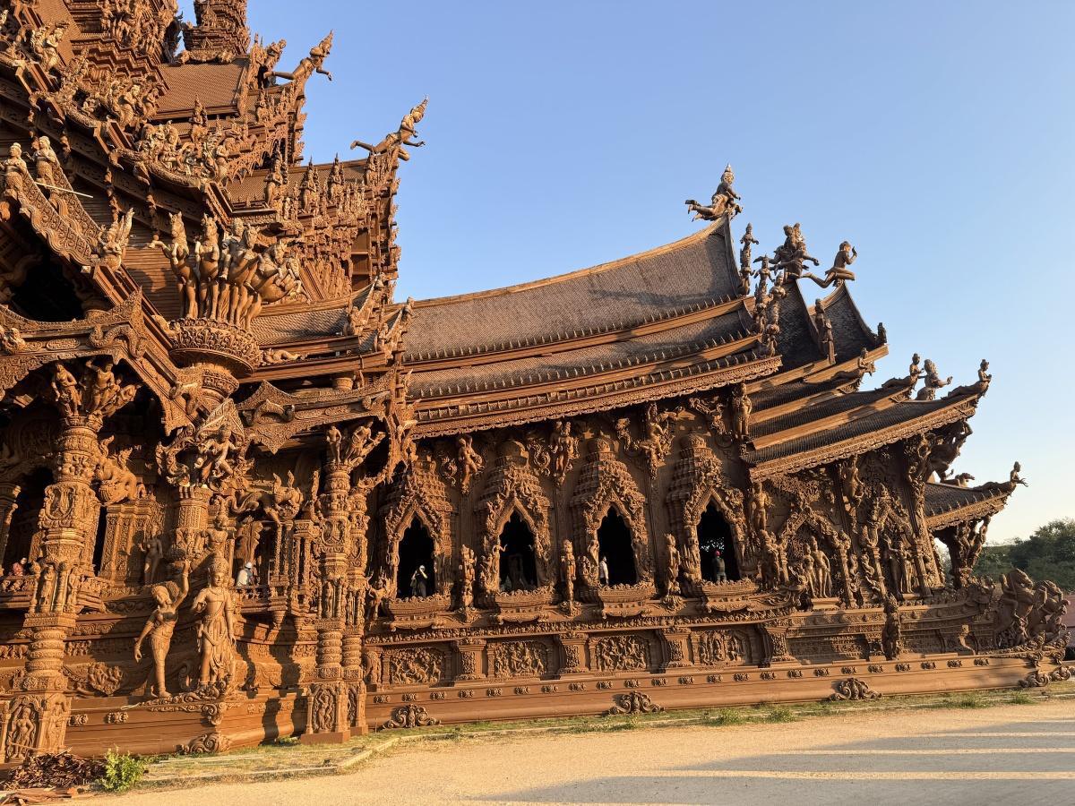 Le sanctuaire de la Vérité Le sanctuaire de la Vérité