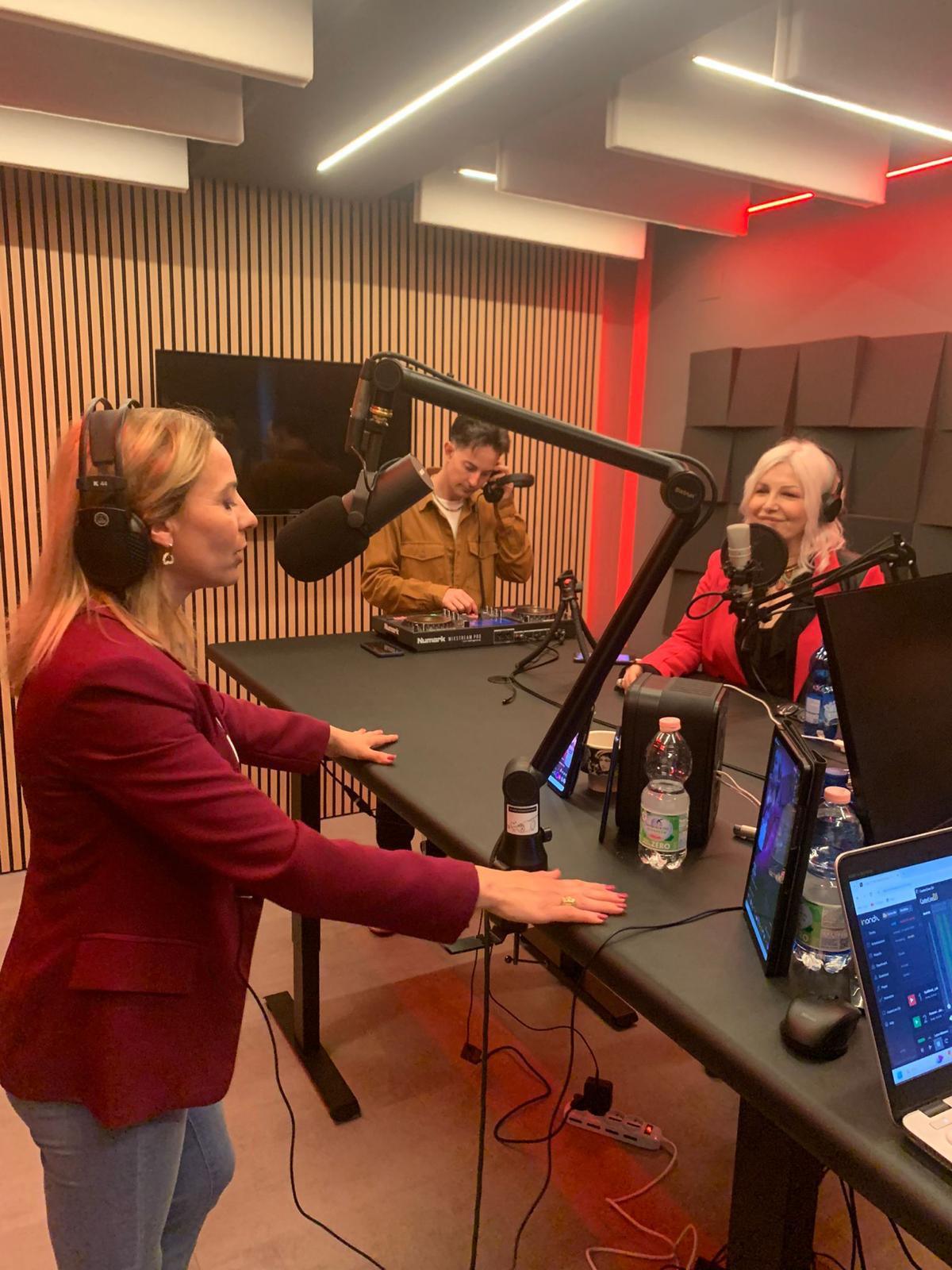 Intervista Viviana Bazzani Deejay Station