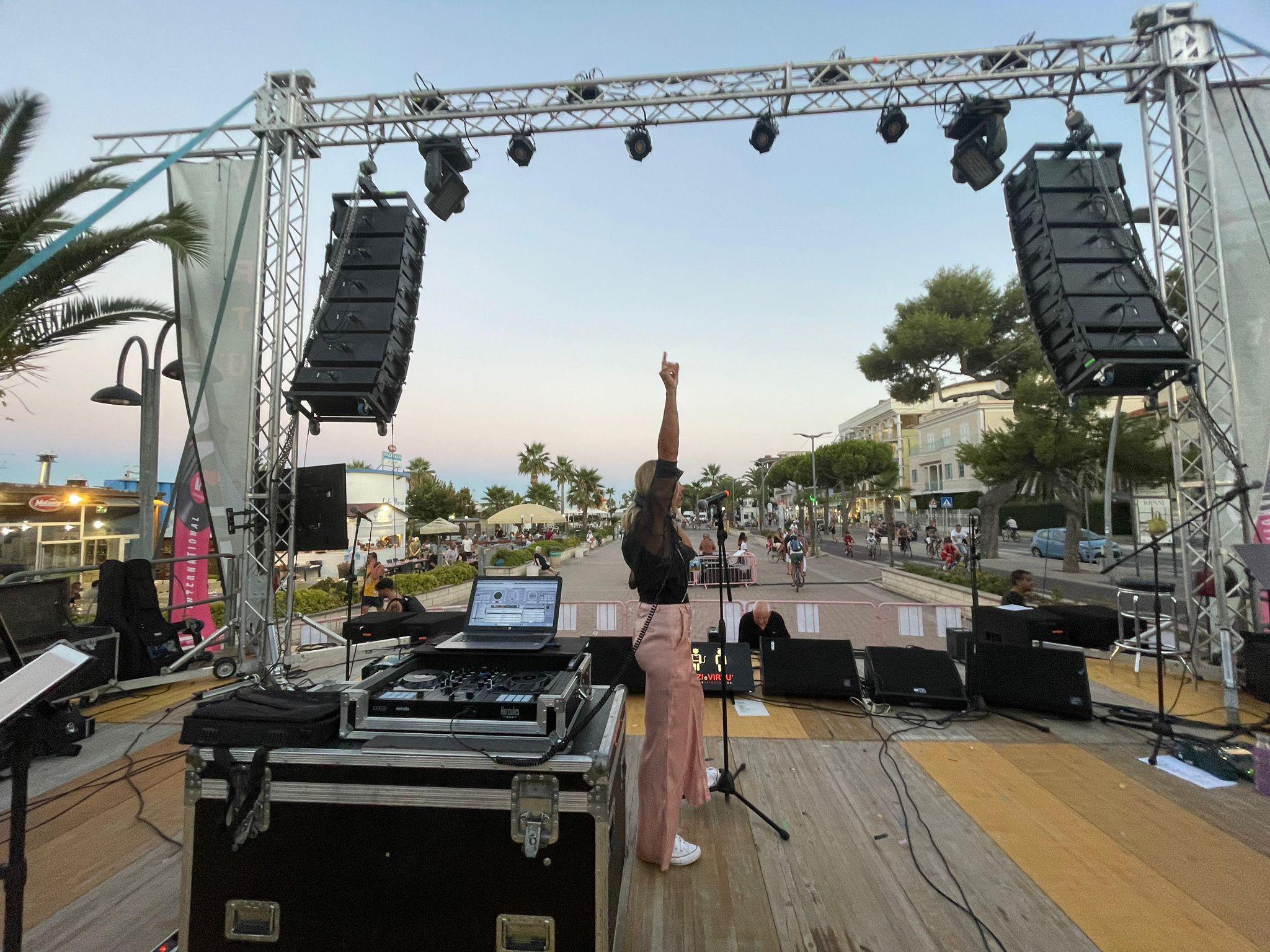 EVENTI ESTIVI TORTORETO DJ INTERNATIONAL