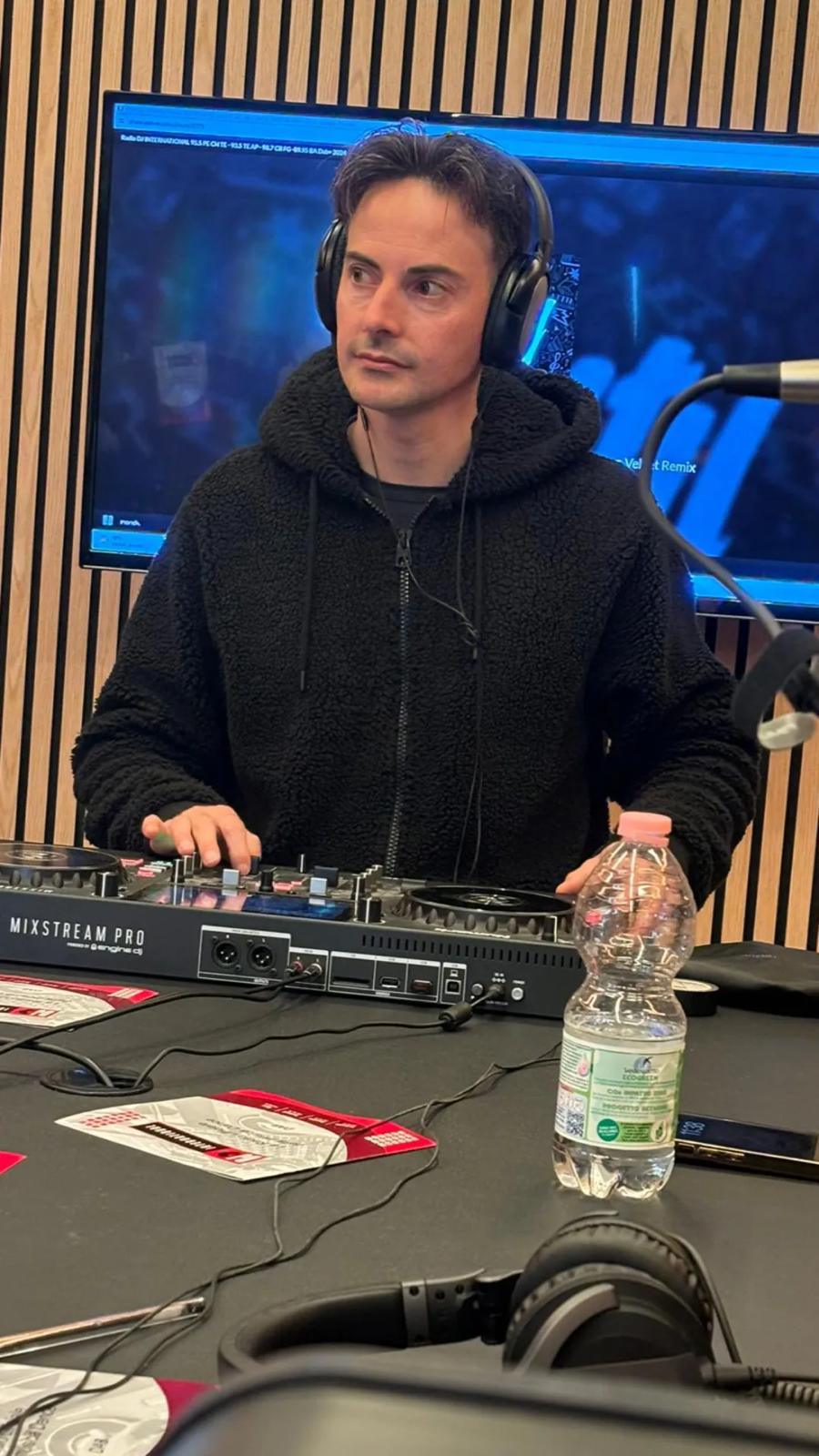 Stefano DJ per Deejay Station