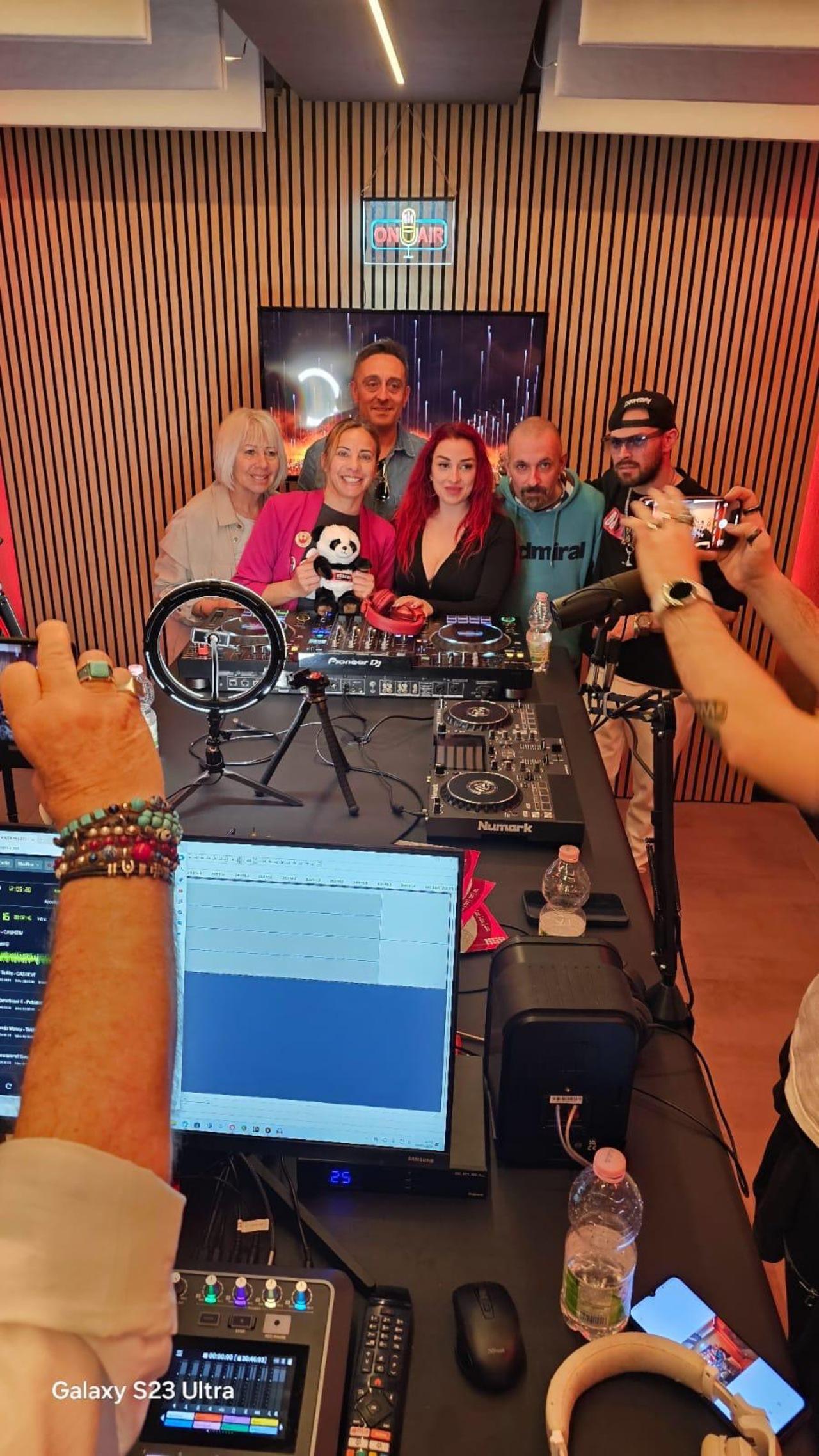 Deejay Station & DJ Jerina staff