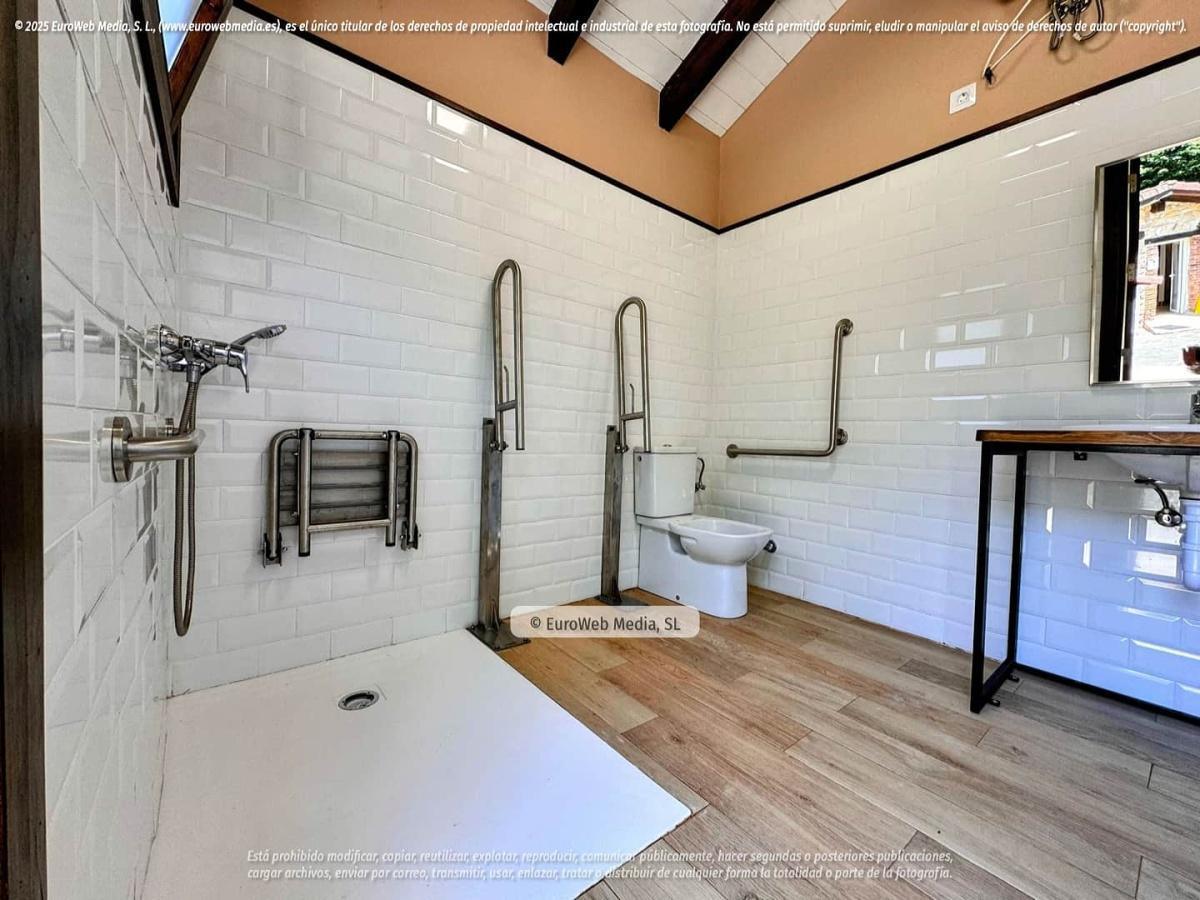 Baño para personas con discapacidad