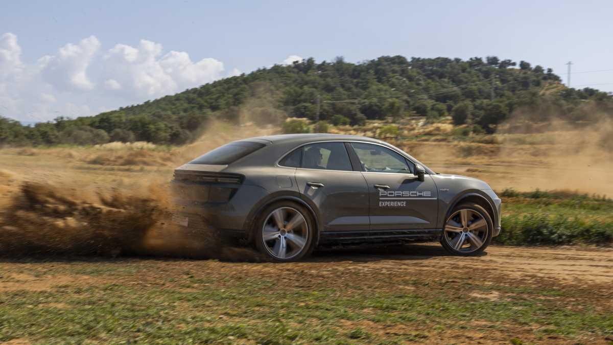 El Porsche Macan Electric: deportividad y autonomía en un SUV 100% eléctrico